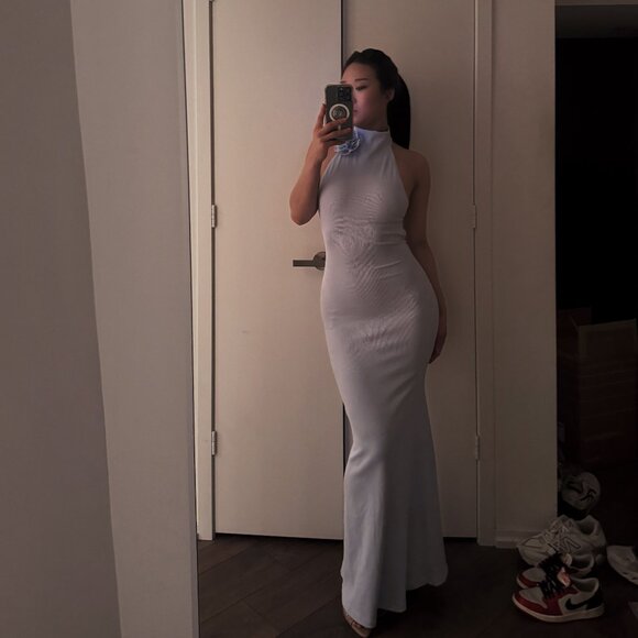 Wiskii Dresses & Skirts - Wiskii Active High neck Floral Maxi Dress